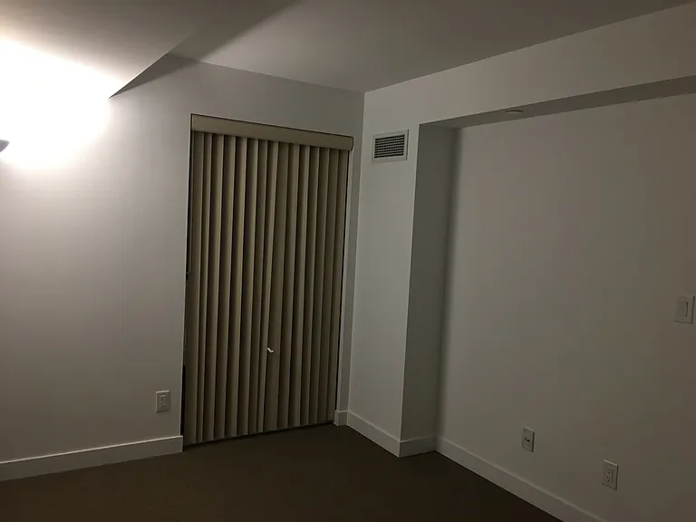 160 Flemington Rd #9 — Photo 14