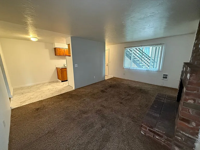 943 East Augusta Avenue — Photo 21