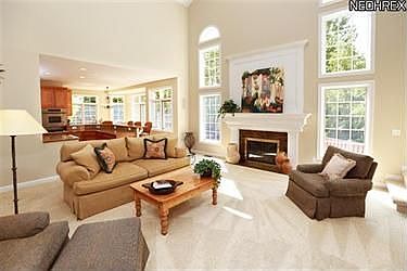 3rd image of 1395 Cobblestone Way