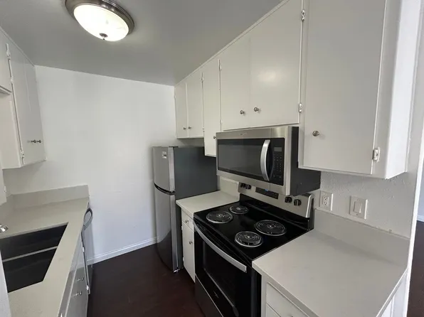 734 Sapphire St APT 6, San Diego, CA 92109
