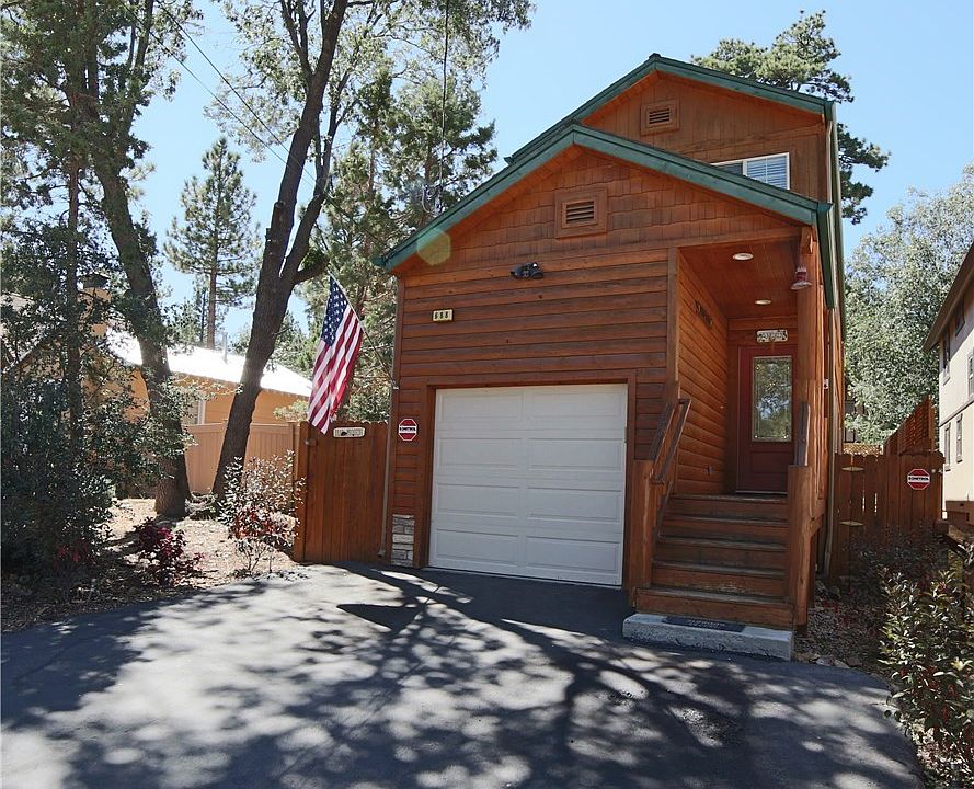 1st image of 688 Highland Ln