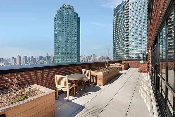 Rented by Modern Spaces | media 26