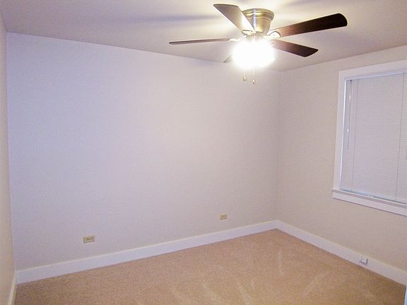 3rd image of 1529 Himalaya Ave