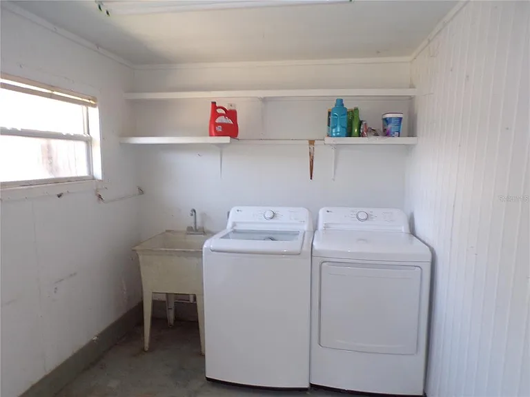 421 Orchid Dr — Photo 26