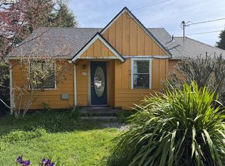 24 Hamlet St, Port Orford, OR 97465