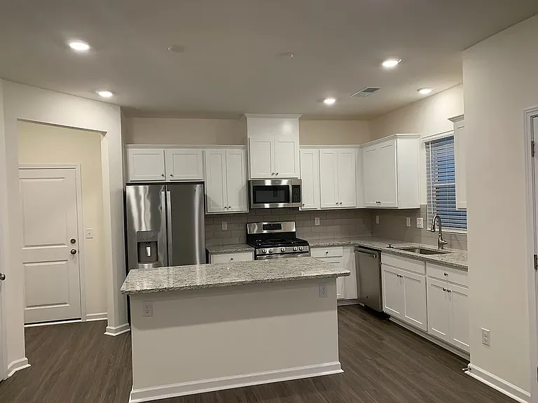 8138 Ramsburg Dr — Photo 8
