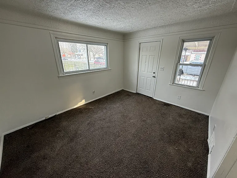 11377 Sherman Ave — Photo 6