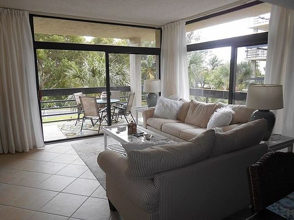 5th image of 1085 Gulf Of Mexico Dr Unit 201