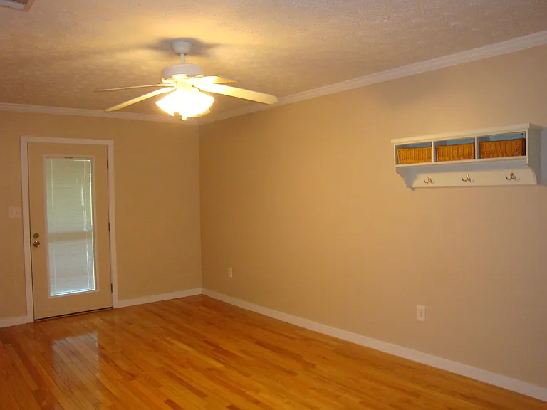 174 Talmadge St #12 — Photo 3