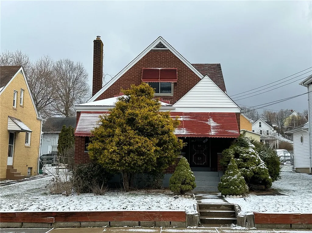 809 Saint Clair Ave photo 1