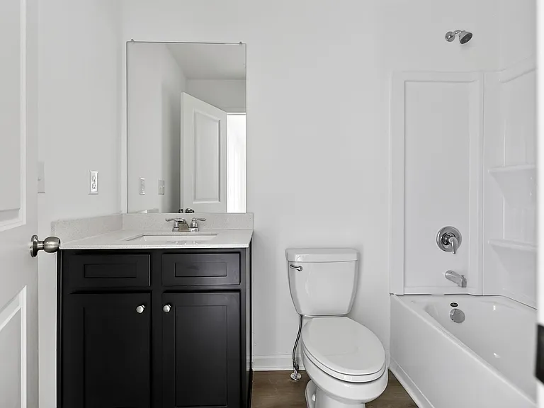 5044 Highwood Dr — Photo 11
