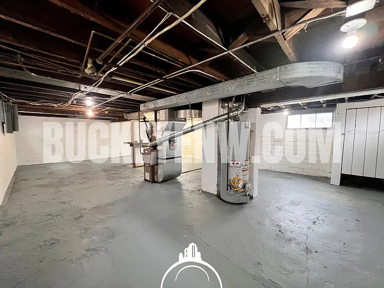 3817 Burton Ave — Photo 14