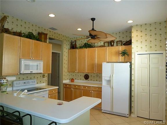 5th image of 3772 Jungle Plum Dr E