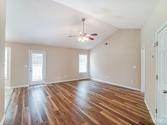 5th image of 4162 Timberwood Dr