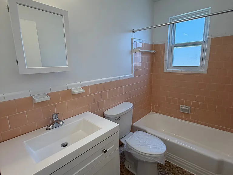 Premier Apartments — Photo 14