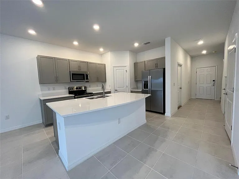 2377 Paravane Way — Photo 3