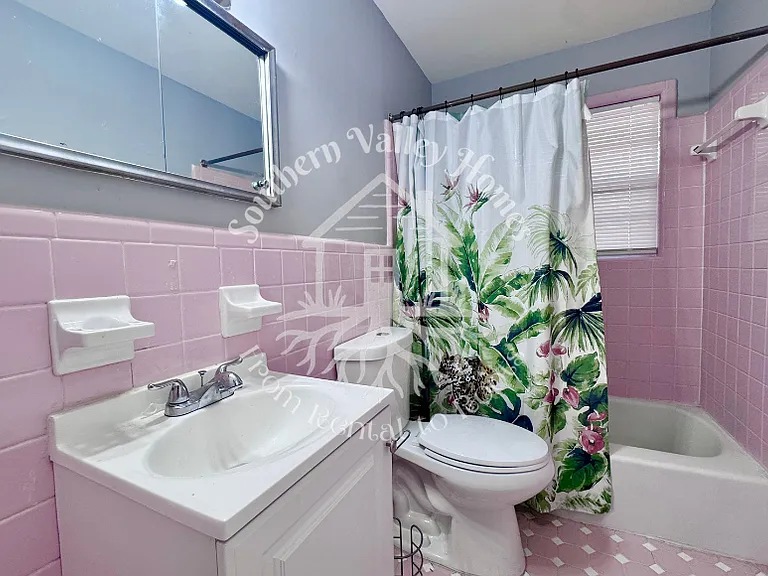 305 Sparta St — Photo 15