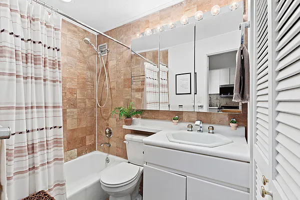 Sold by Compass | media 6