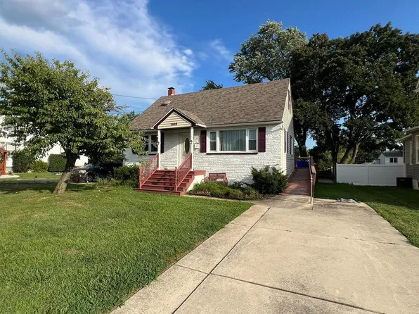 308 W Monroe Ave, Magnolia, NJ 08049