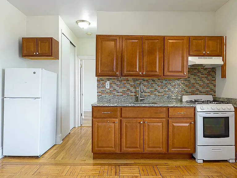 3240 93rd St #D17 — Photo 4