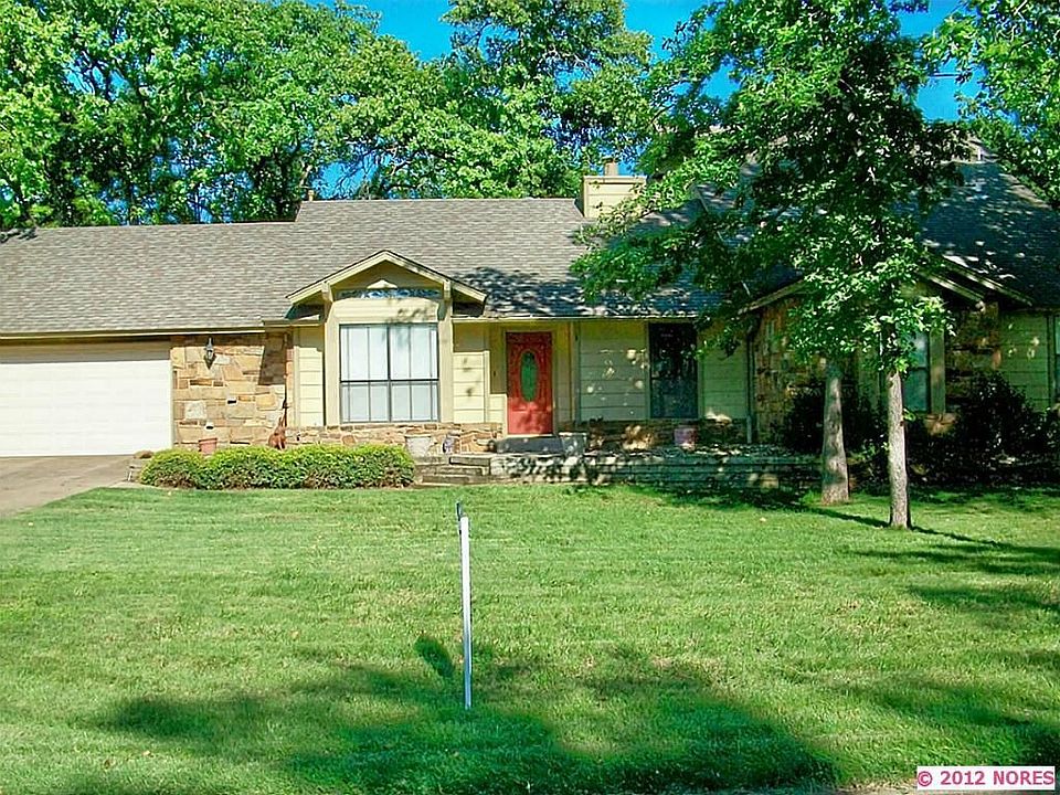 1st image of 1006 N Faulkner Pl