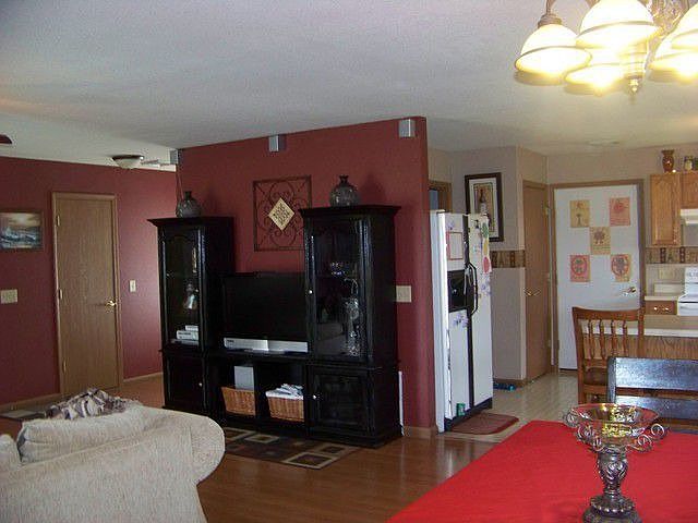 2nd image of 2207 White Oaks Dr