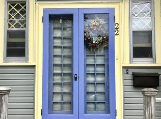 22 Buttonwood St, New Bedford, MA 02740