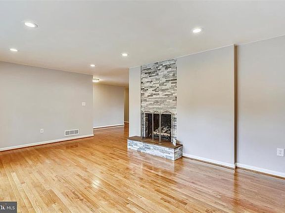 5th image of 1203 Beechwood Dr