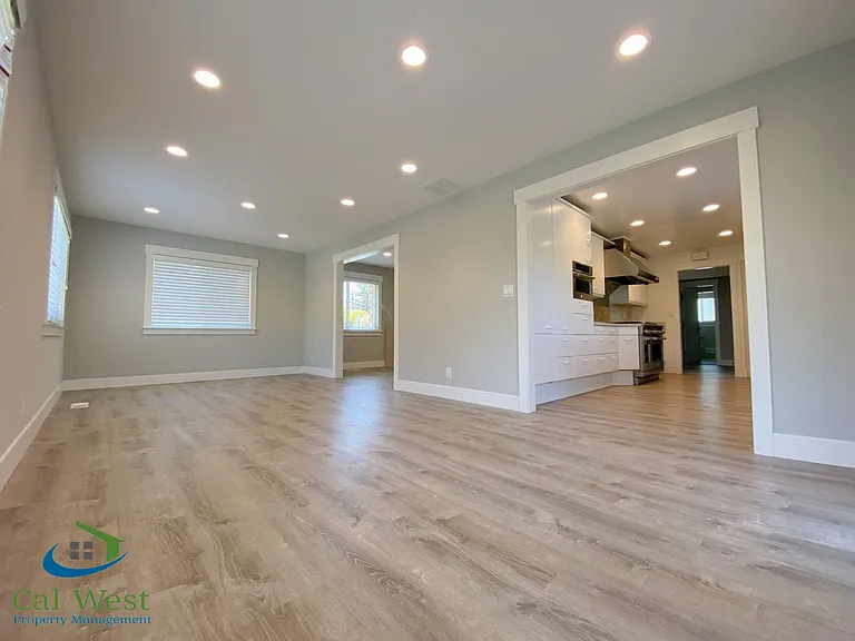 4119 Wilkie Ct — Photo 6