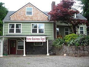 1st image of 4000 NE 65th St