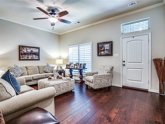 4th image of 5828 Cranbrook Ln