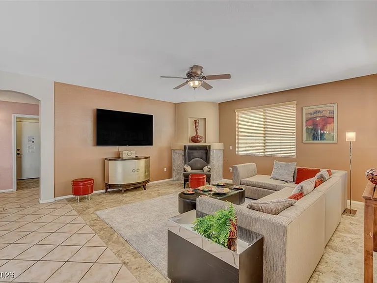 1116 Stoneypeak Ave — Photo 5