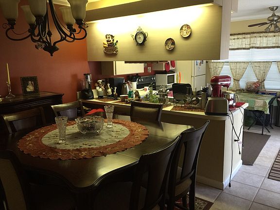3rd image of 20 Bedford Ct APT D