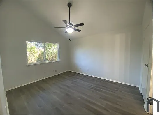 20038 Bambiwoods Dr — Photo 5