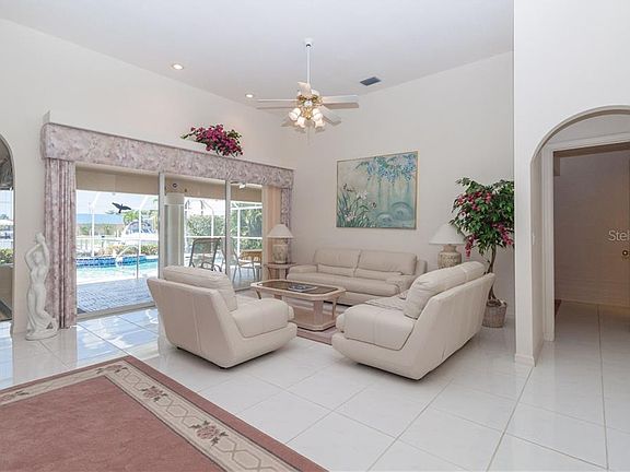 5th image of 191 Hibiscus Dr