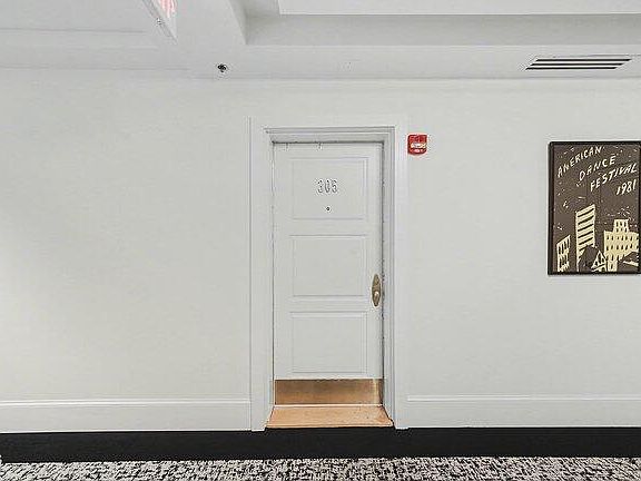 3rd image of 103 W Main St APT 305
