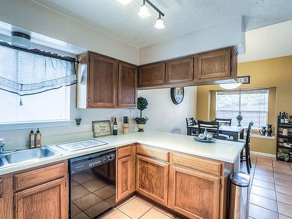 5th image of 14703 Payette Dr
