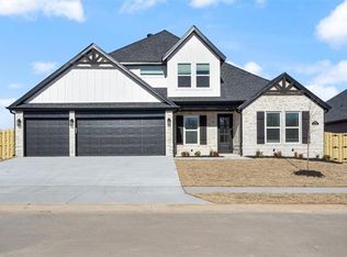 1900 Lotus Rd, Centerton, AR 72719