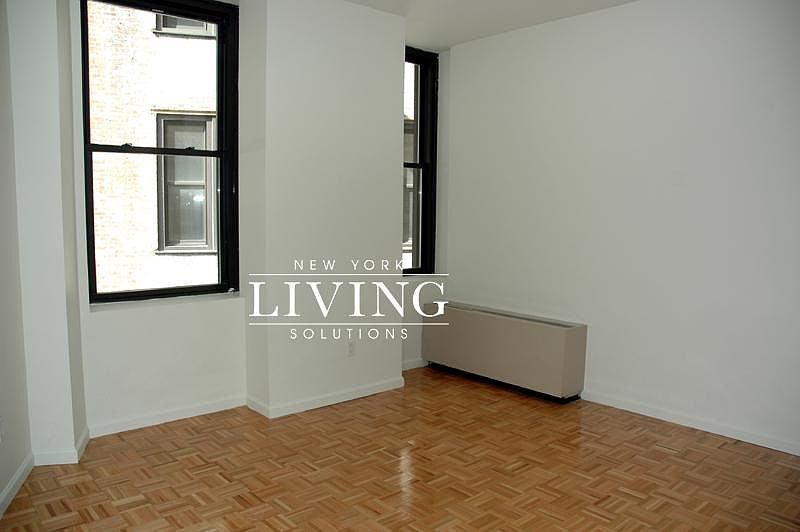 1st image of 15 Park Row APT 24B
