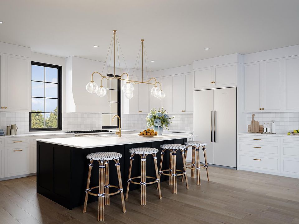 Whatever the room, black always makes an exclamation point. 🎩 Design  @laurenashleyelder . . . #kitchendesign #kitcheninspo #kitchendecor