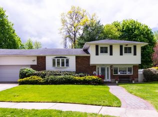 7 Ebb Ct, Commack, NY 11725