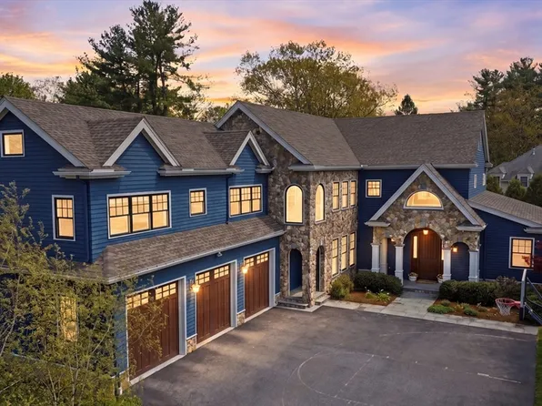 21 Fletcher Rd, Bedford, MA 01730