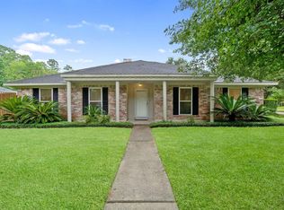 2002 Deer Valley Dr, Spring, TX 77373