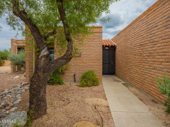1738 W Dalehaven Cir, Tucson, AZ 85704