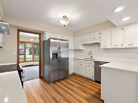 5th image of 10817 Bonnie Brae Rd