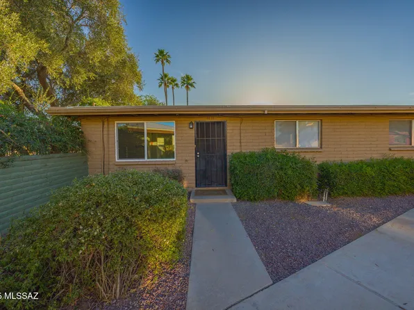 3025 E Blacklidge Dr, Tucson, AZ 85716