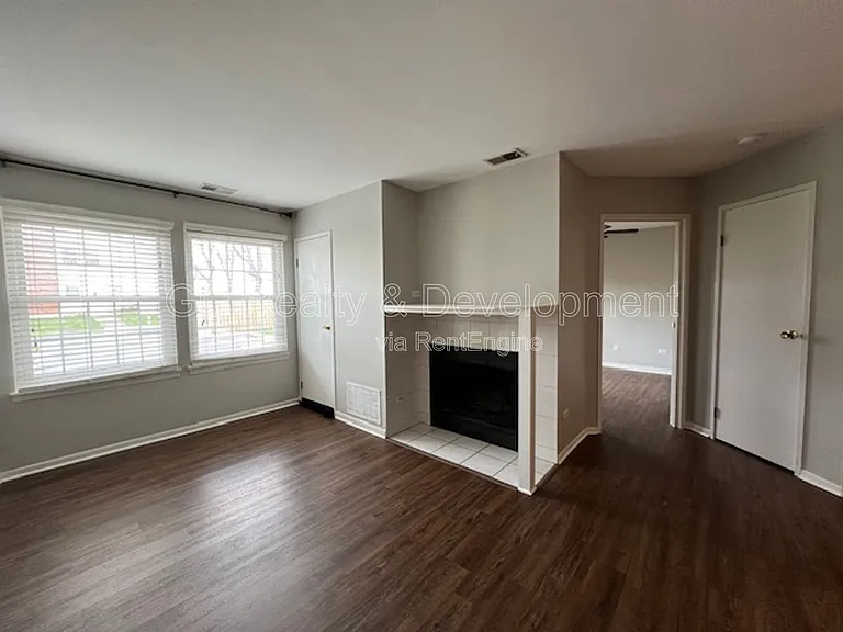 1251 Wyndham Dr #104 — Photo 5