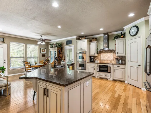 8 Barley Ln, Bella Vista, AR 72714
