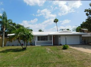 2671 South Dr, Clearwater, FL 33759