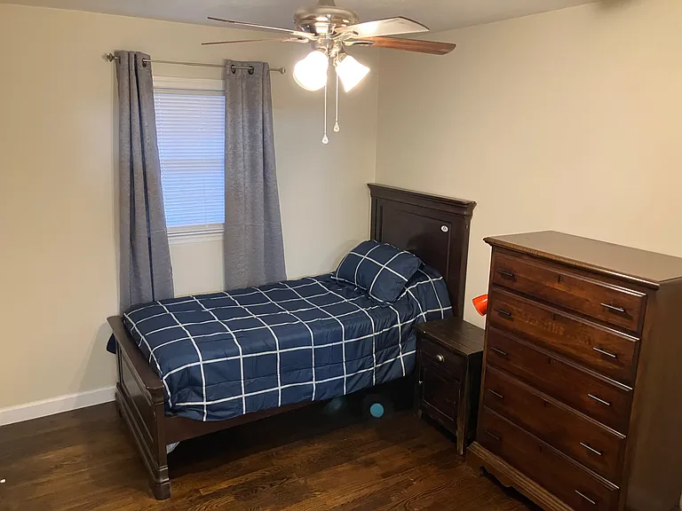 1516 Acacia Dr — Photo 11